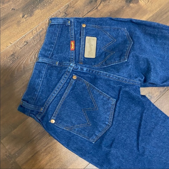 Wrangler Denim - Size 25 wens vintage cowboy cut slim wrangler jeans